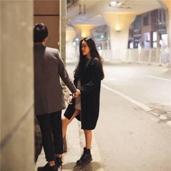 爱到平淡才是一生的开始，爱到亲人才是永恒