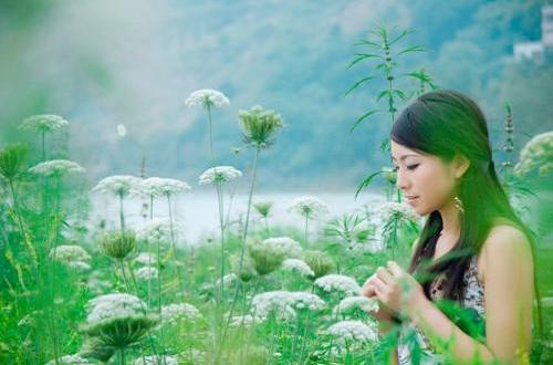 情到深处，无言也暖