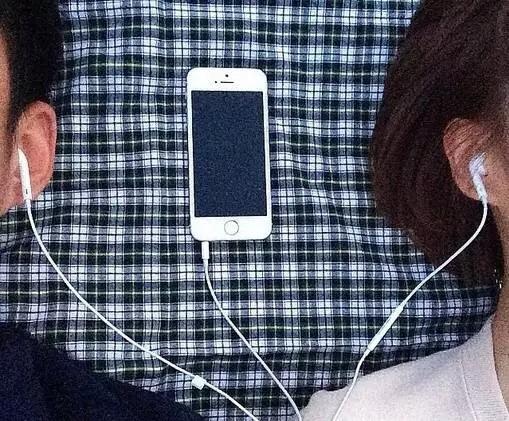 嫁给那个心甘情愿给你彩礼的男人