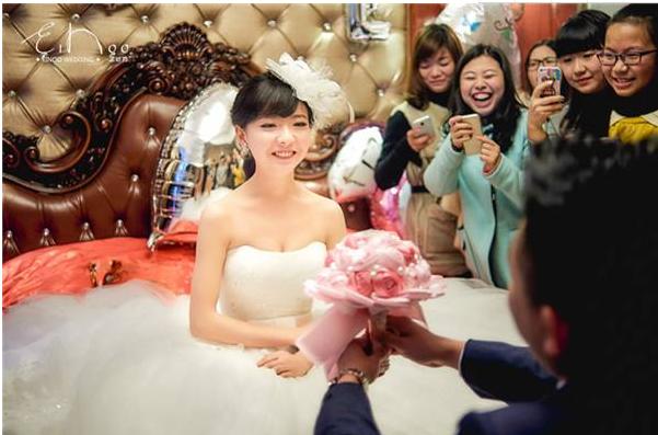 我工资10000不够用，当我看到妻子的聊天记录，让我羞愧不已！